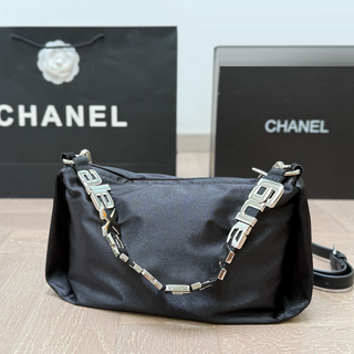 Black Casual Daily Letters Zipper Bags