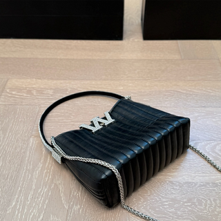 Black Casual Daily Letters Chains Bags